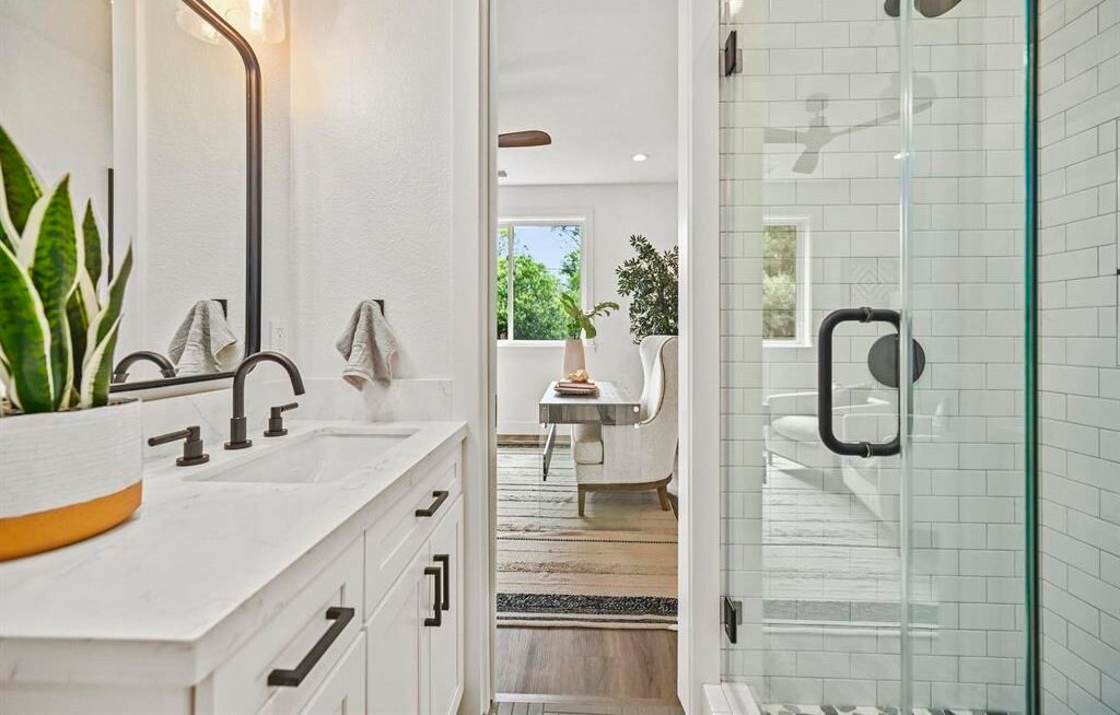 3104 Teigland - Bathroom